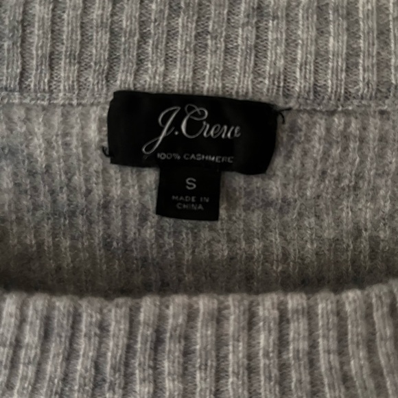 J. Crew Women's 100% cashmere Gray Sweater - Picture 2 of 7